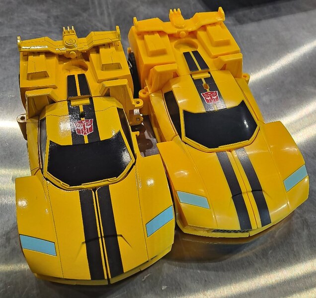 Image Of Transformers Earthspark Bumblebee In Package  (7 of 49)